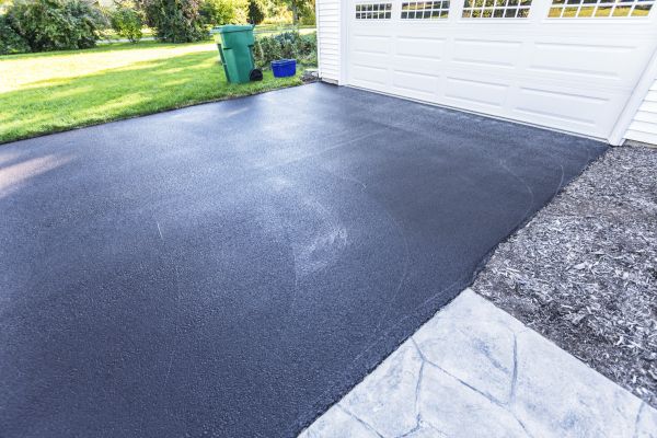Cost of Blacktop Driveway Service in Fallbrook