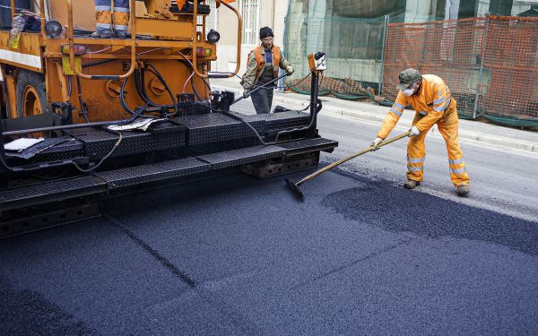Cost of Asphalt Overlaying in Fallbrook